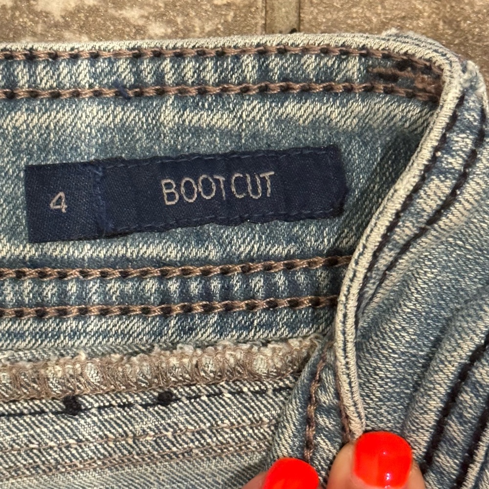 Seven 7 Women's Light Blue Denim Jeans Boot Cut Size 4 26" Inseam 5 Pockets $89 - Picture 7 of 8